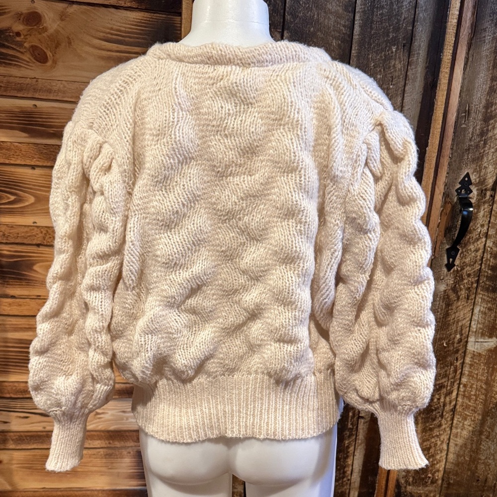 En Crème Cable Knit Sweater with Floral Knit Buttons - Picture 3 of 6